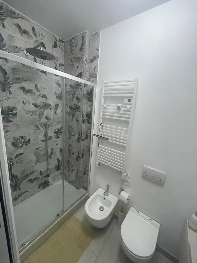 Green Apartment In Milan 10Min From Centralstation Italia