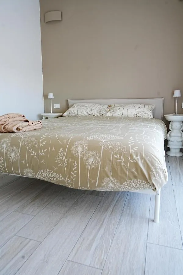 Green Apartment In Milan 10Min From Centralstation Italia